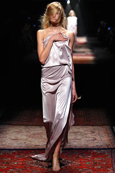 Look 1